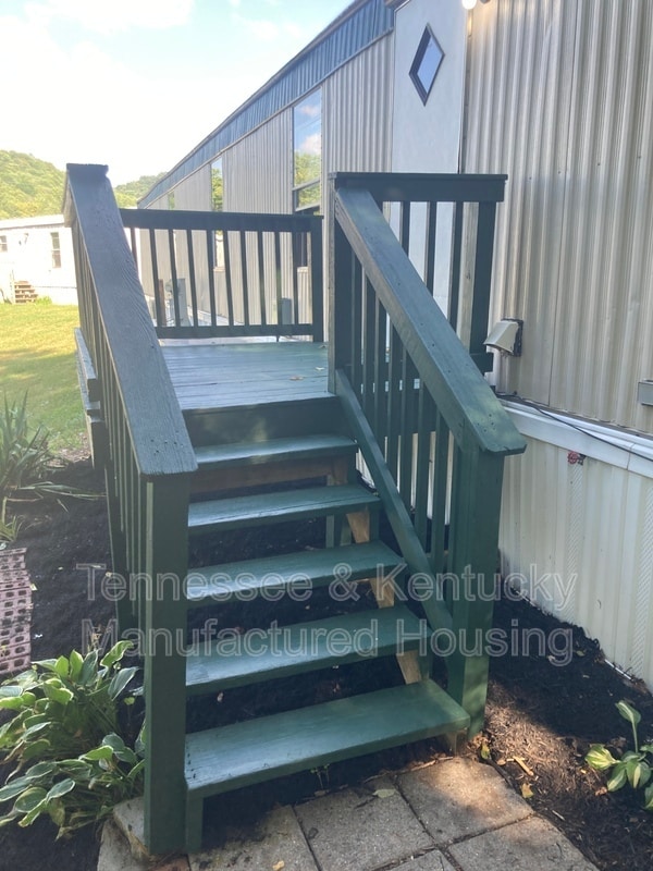Building Photo - 220 Eller Dr