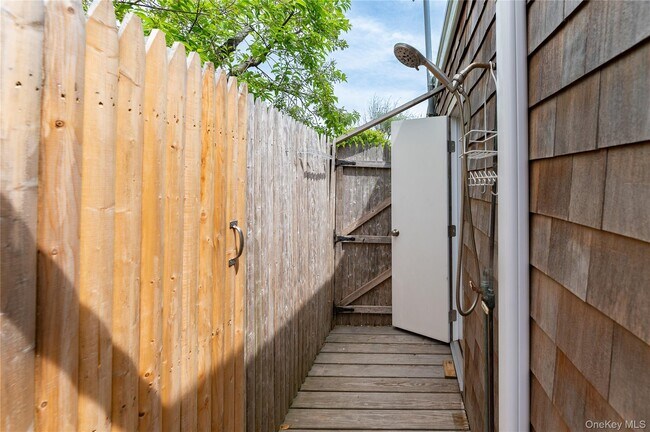 Building Photo - 57 Juniper Ave