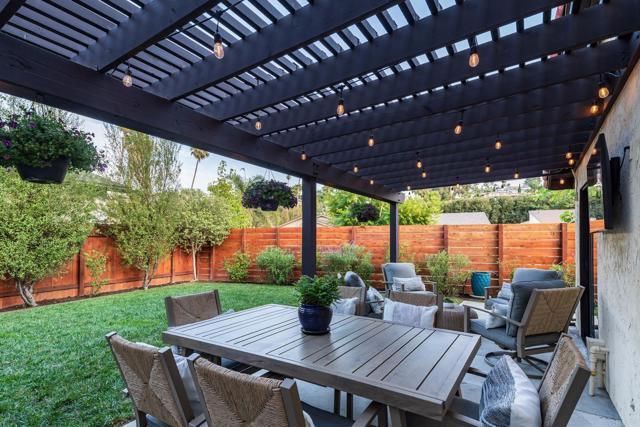 Building Photo - 6732 Antilope St