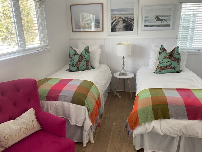 Building Photo - Summer in Style | Furnished 4BD Coronado Home