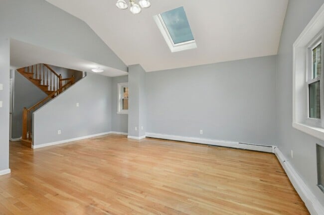 Building Photo - 3546 Huguenot Ave