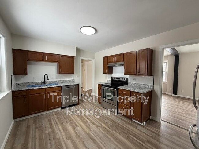 Building Photo - 17 St Genevieve Ct