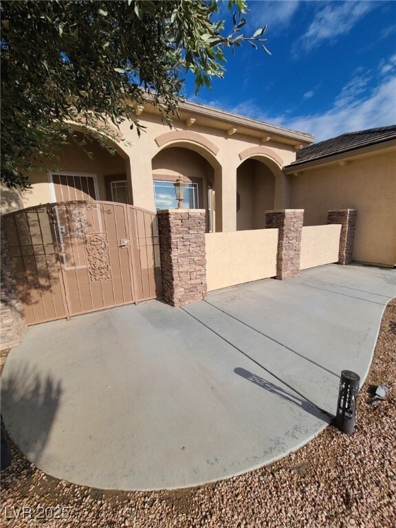 Building Photo - 6780 Sandpebble St