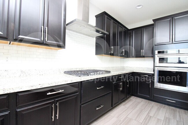 Primary Photo - 2100 E Wisteria Dr