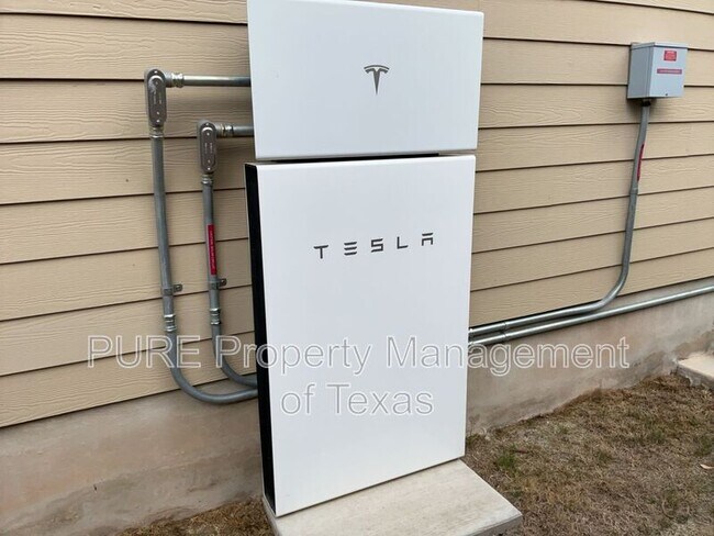 Building Photo - 8315 Laughlin Ln