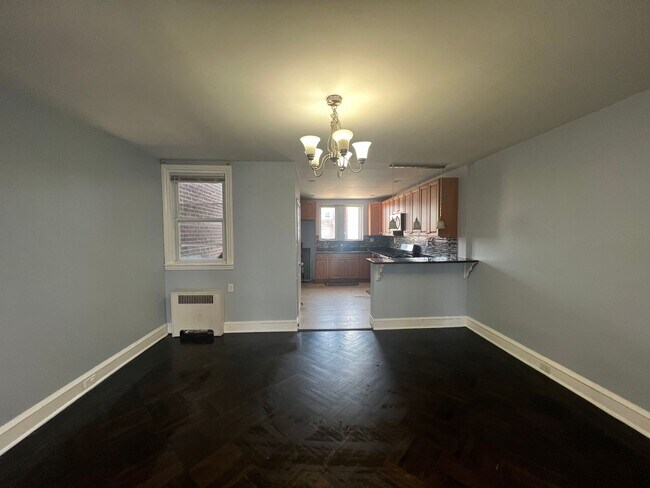 Building Photo - 3403 Chippendale Ave