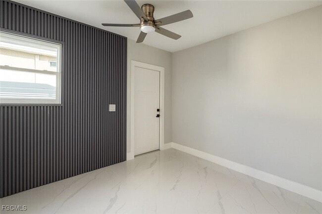 Building Photo - 2210 SE 27th Terrace