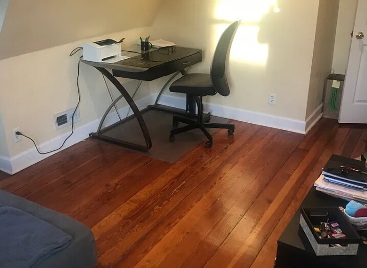 Building Photo - 110 Central St