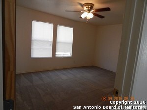 Building Photo - Over 3000 Sq ft 4 bedrooms 2.5 bath- Near ...