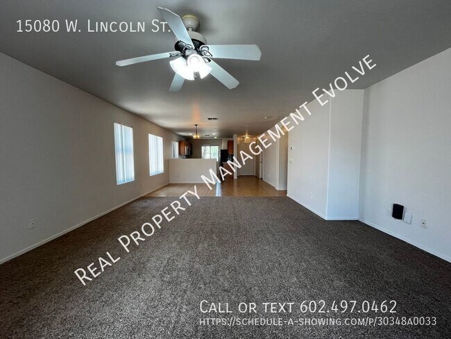 Building Photo - Goodyear Home With Lots of Amenities!!