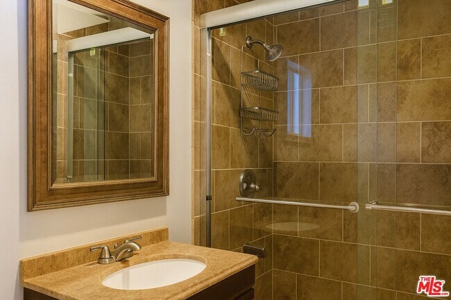 Building Photo - 5240 Buffalo Ave