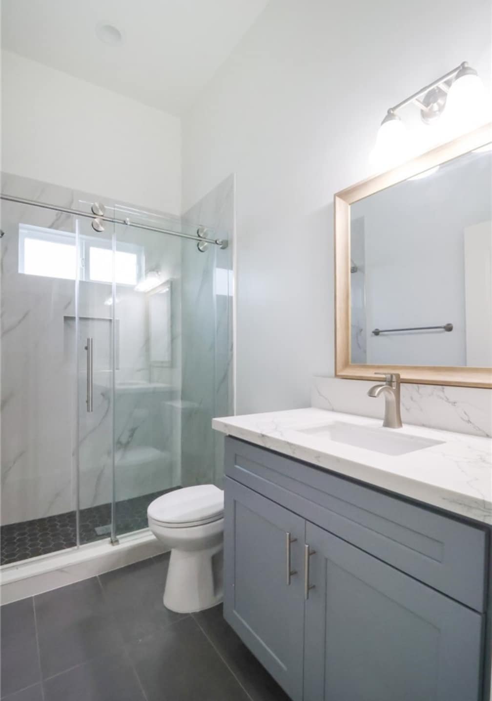 Building Photo - 2931 Manitou Ave