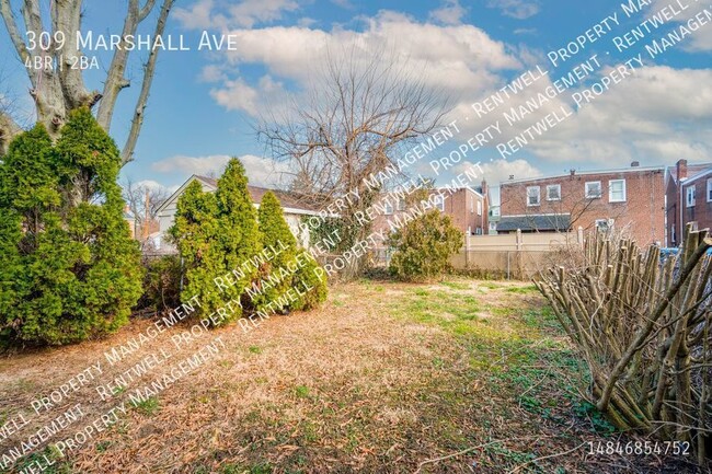 Building Photo - 4BR 1.5 BA Townhome Collingdale, PA Availa...