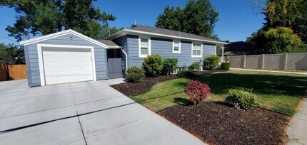 Building Photo - 2876 S 1100 E