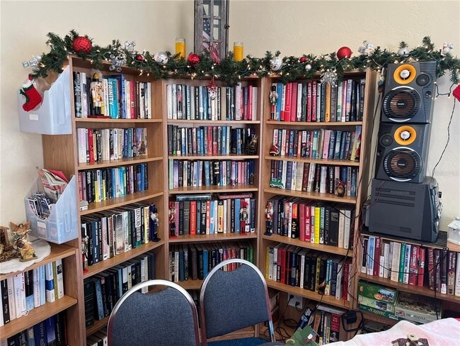 Building Photo - 1433 N Atlantic Ave