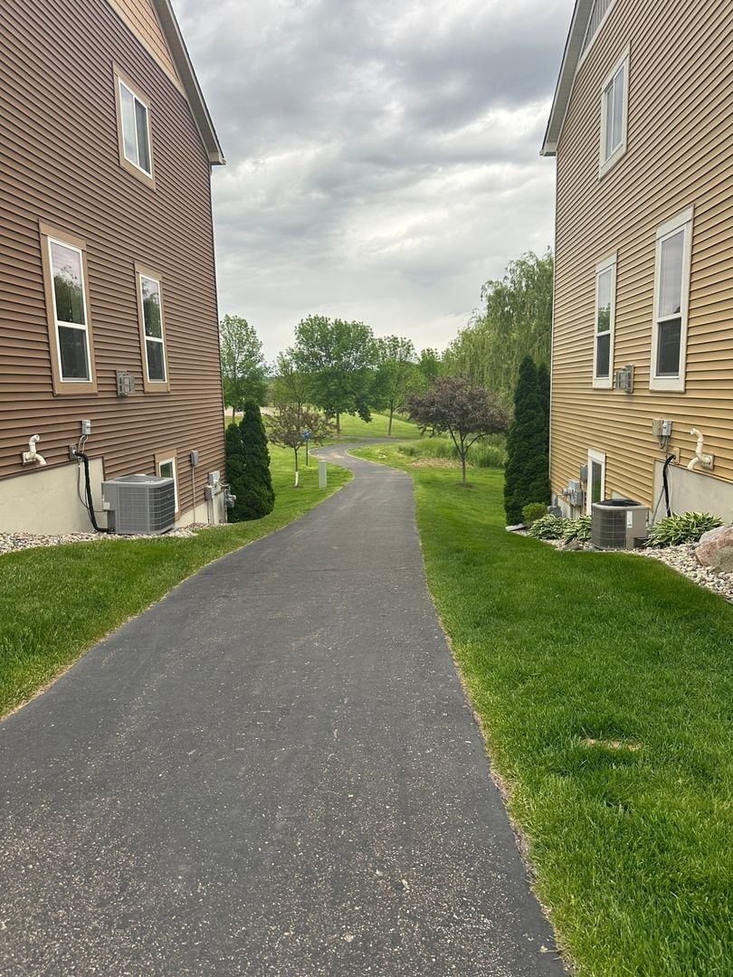 Building Photo - 14324 Parkside Ct NW