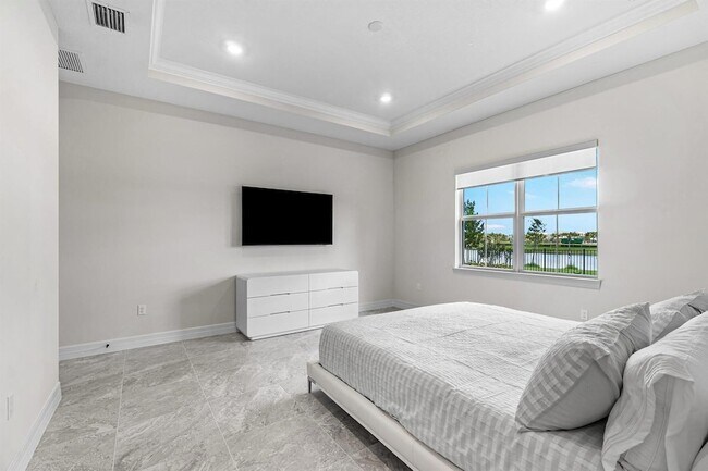 Building Photo - 12325 Frontline Ln