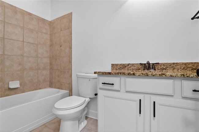 Building Photo - 3267 Ferncliff Ln