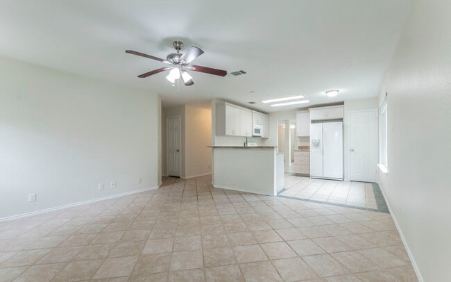 Building Photo - 14912 Big Falls Dr