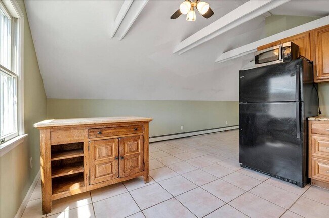 Building Photo - 25 A Gardners Ln