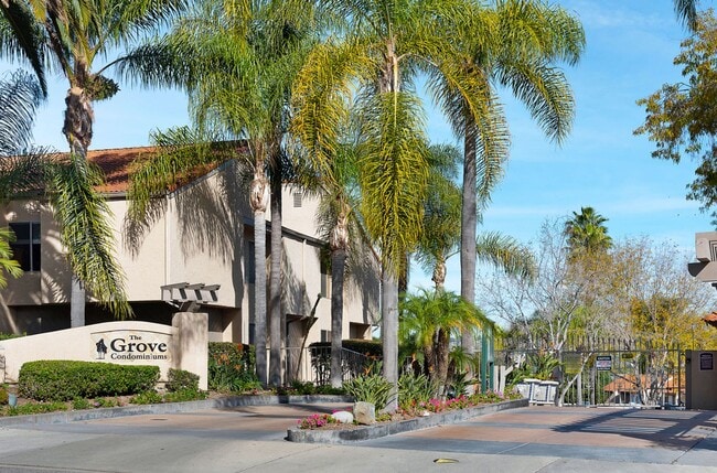 Building Photo - Beautiful 2Bd/2Ba Condo In Gated Community...