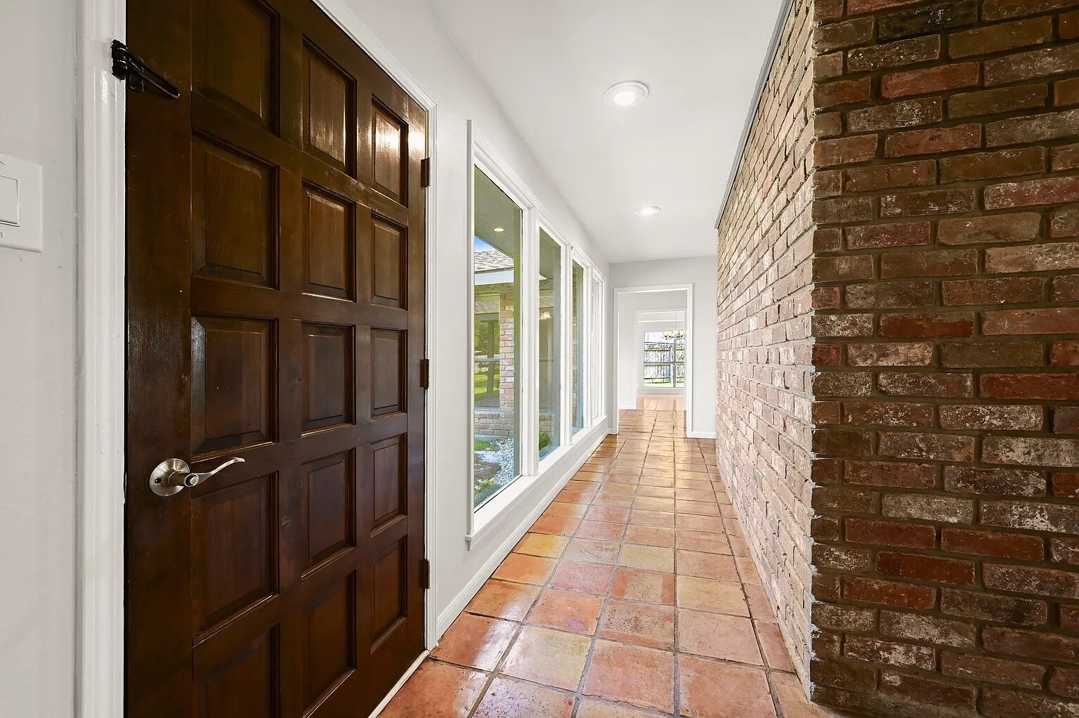 Building Photo - 14742 Sweetwood Ct