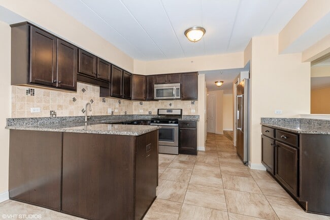 Building Photo - 14130 Sheffield Dr