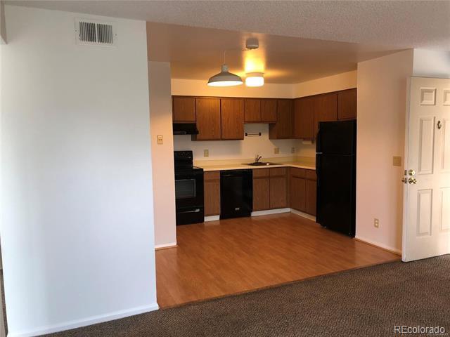 Building Photo - 2575 S Syracuse Way
