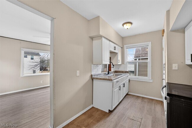 Building Photo - 17208 Lipton Ave