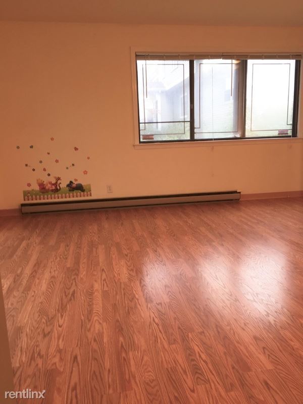Building Photo - 202 Soundview Ave