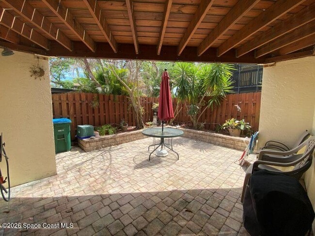 Building Photo - 8759 Live Oak Ct