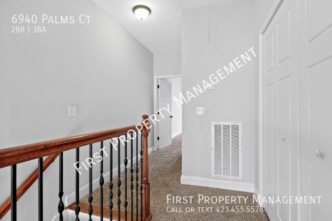 Building Photo - 6940 Palms Ct