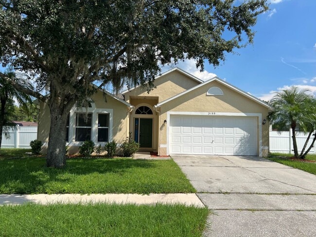 Building Photo - Recently renovated 4 Bedroom, 2 Bathroom, ...