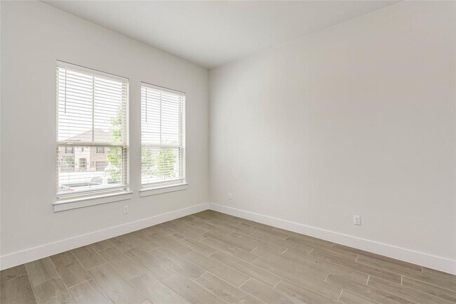 Building Photo - 5417 Flowing Brk Cv