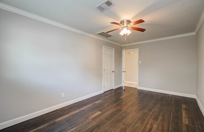 Building Photo - 11403 Braewick Dr