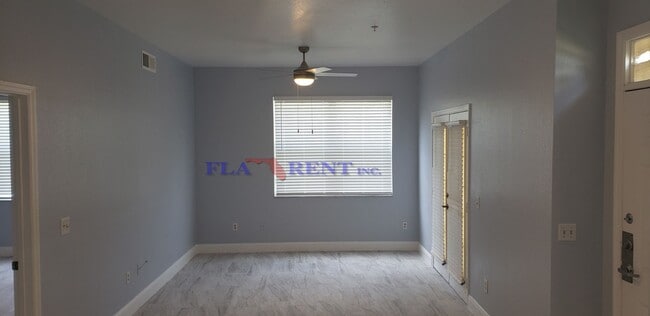 Building Photo - 4 BR / 3 FULL BATH (INCLUDES 2 MASTERS) 2 STORY (NEAR DISNEY!) GATED COMMUNITY WITH COMMUNITY POO...