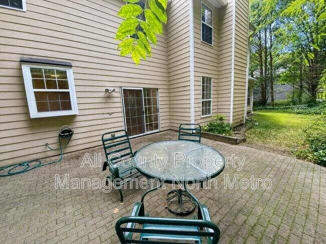 Building Photo - 2720 Two Rock Ct