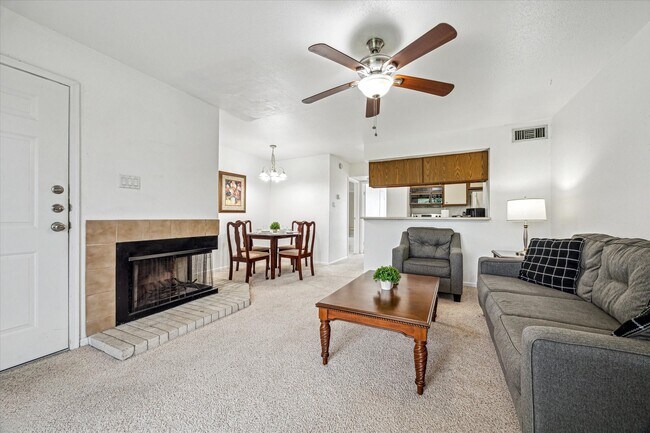 Building Photo - 18617 Egret Bay Blvd