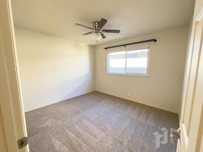 Building Photo - MOVE IN SPECIAL!!! $500 OFF FIRST MONTH'S ...