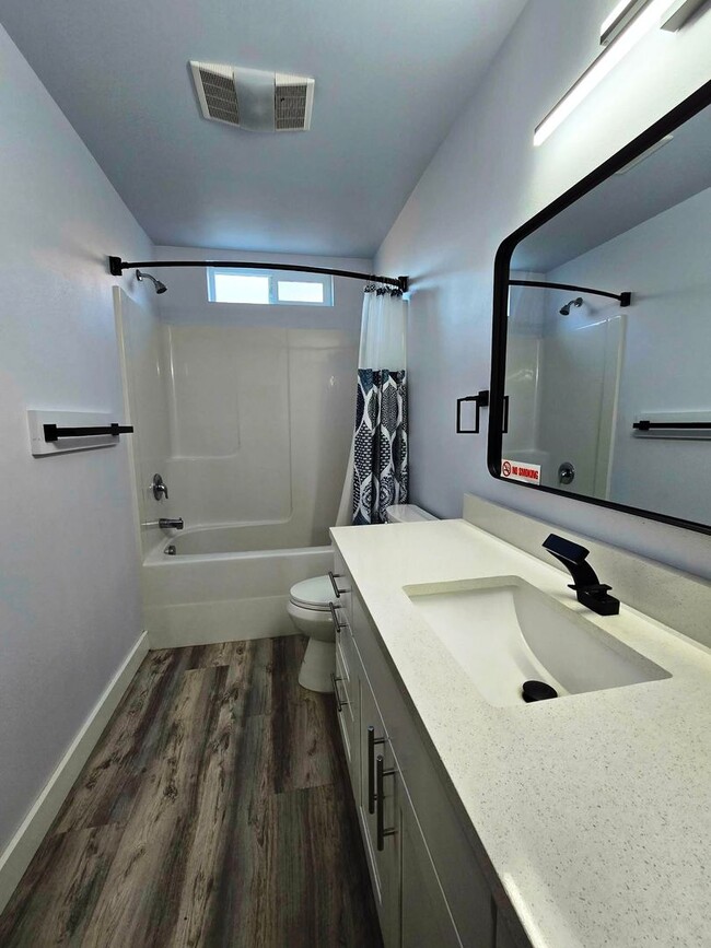 Building Photo - Brand new build! 2 bedroom, 1 bath apartment