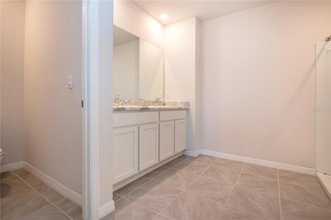 Building Photo - 3513 Hilltop Cir