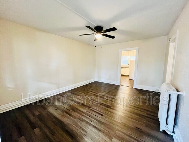 Building Photo - 232 4th St N