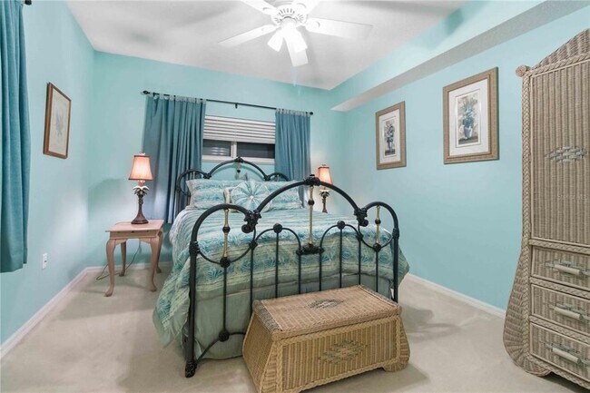 Building Photo - 8921 Lake Dr