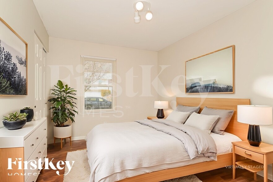 Building Photo - 706 Boca Chica Dr