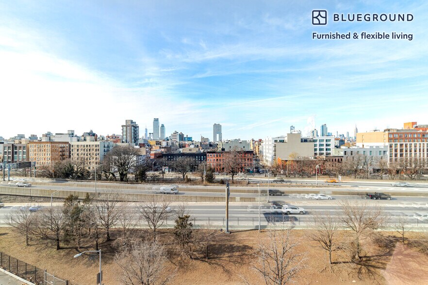 Building Photo - 130 Hope St