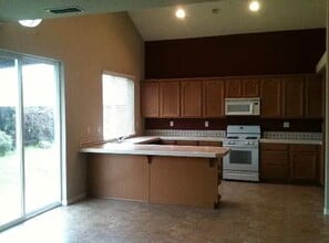 Building Photo - 181 Royal River Dr