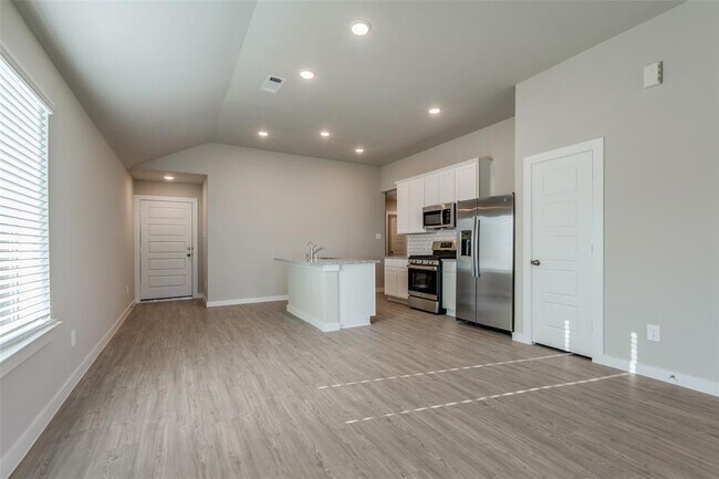 Building Photo - 925 Oak Mist Ln