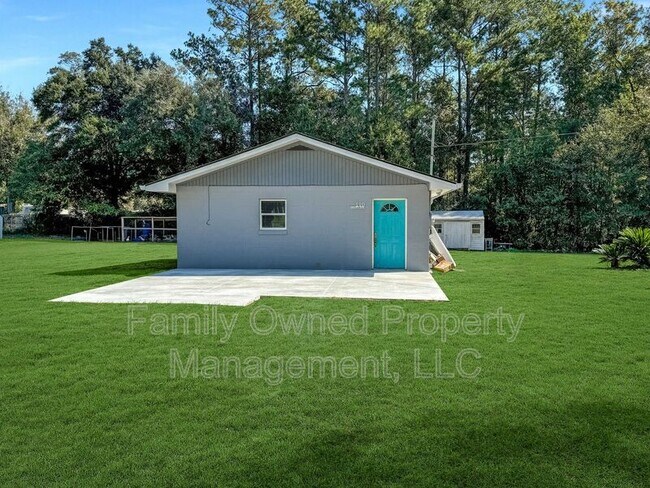 Primary Photo - 110 Shady Ln
