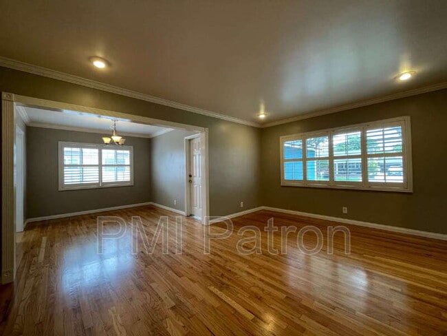 Building Photo - 4233 Redline Dr