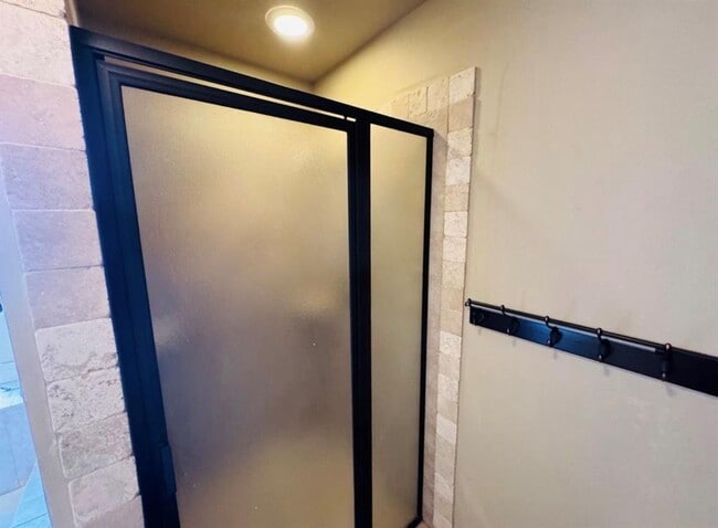 Building Photo - 2400 NW 151st St